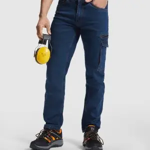 Pantalón vaquero multibolsillo