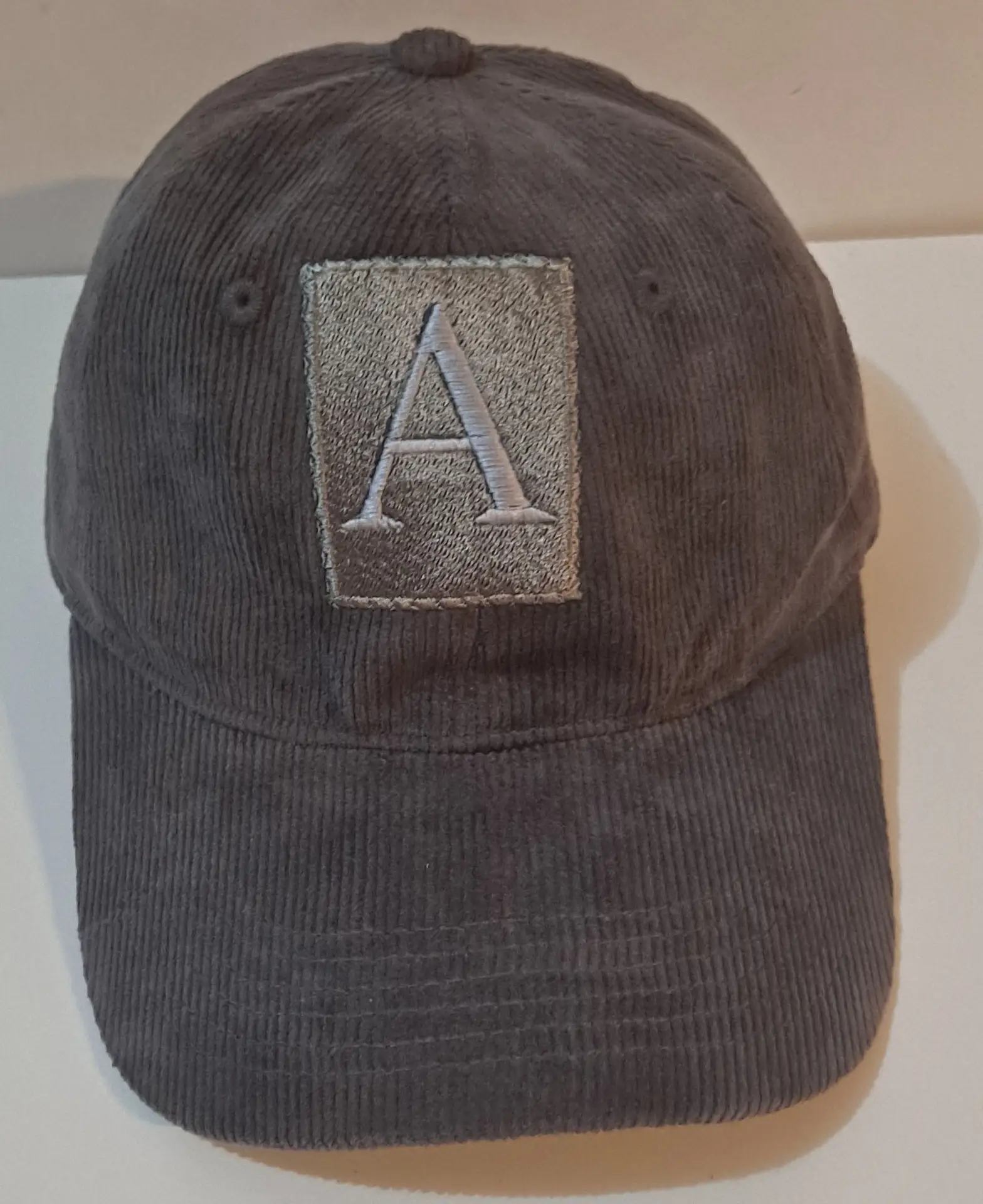 Gorra bordada personalizada - Imagen 4