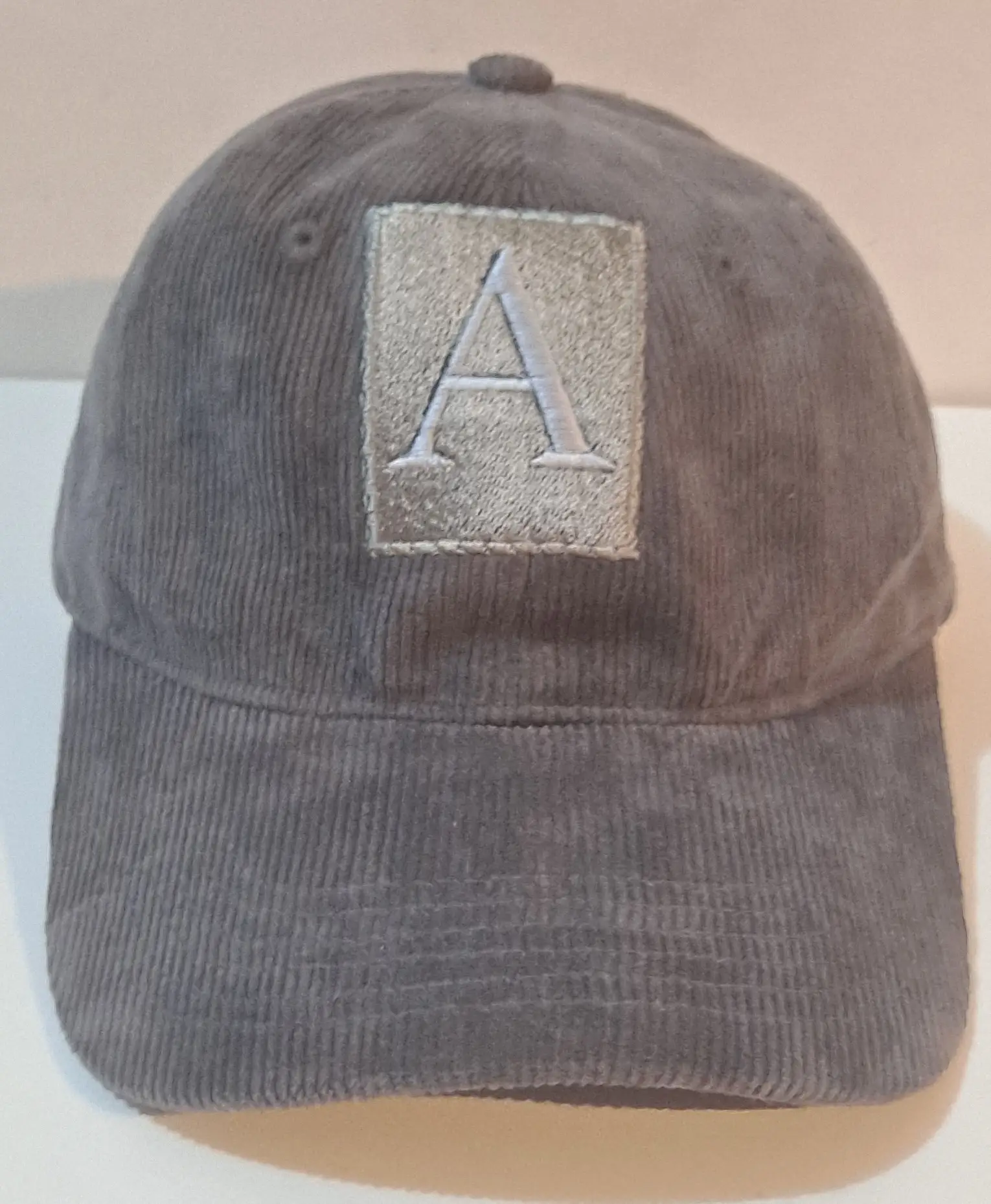 Gorra bordada personalizada