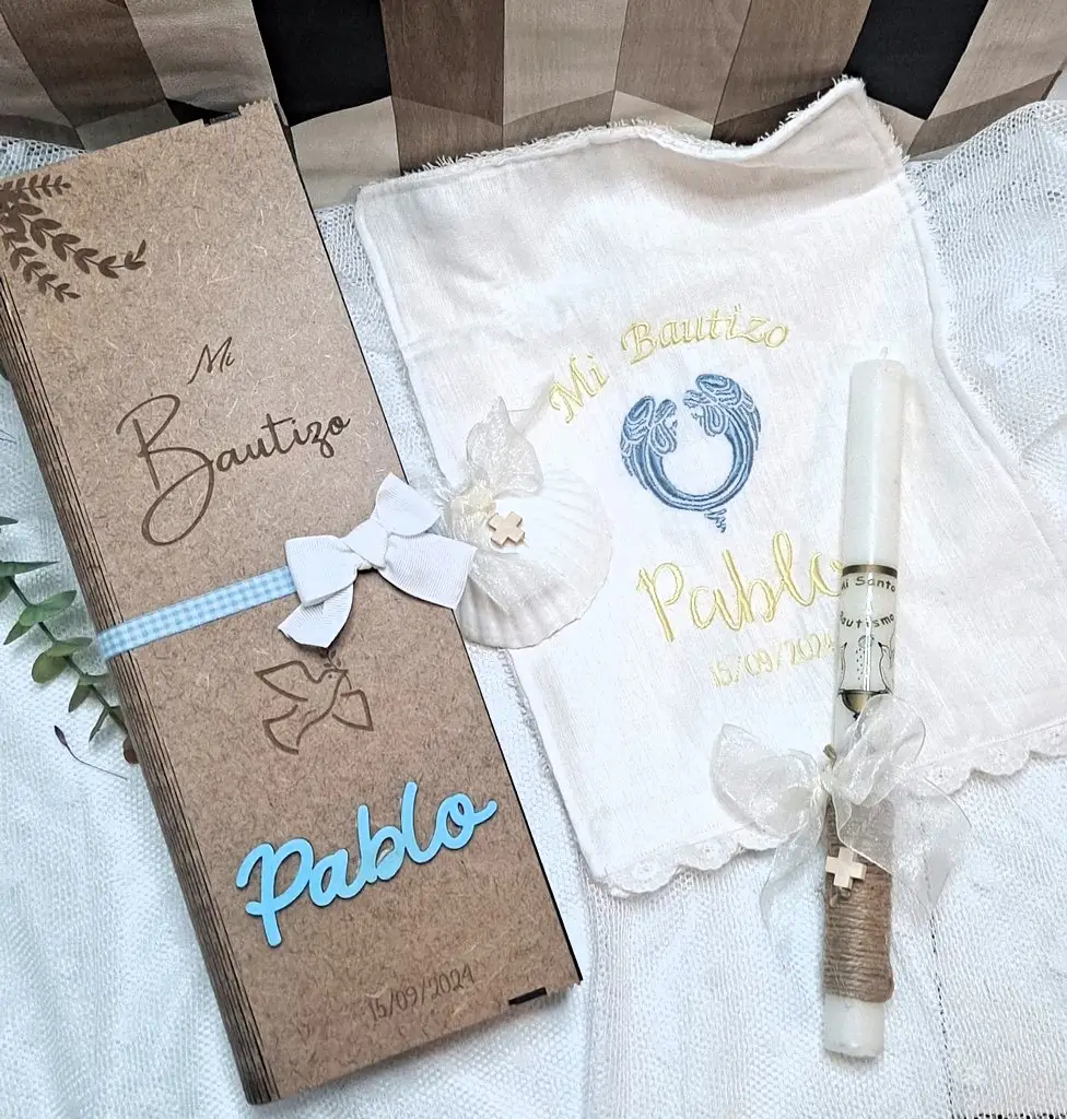 Kit de Bautizo con Caja Bautismal Personalizada - Imagen 7