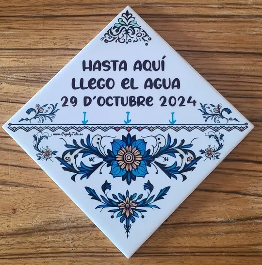 cenefa estilo azulejo tradicional