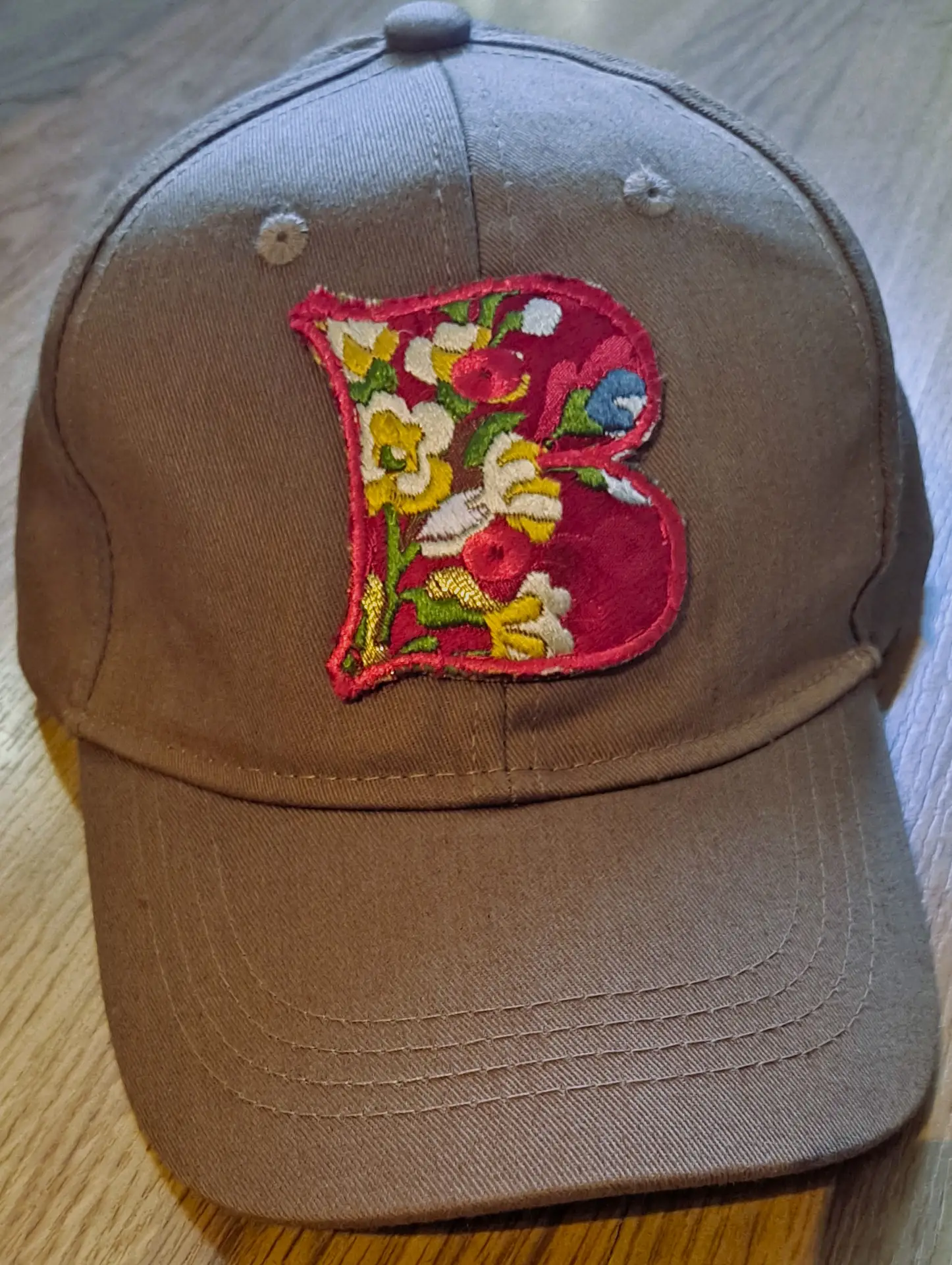 Gorra bordada personalizada - Imagen 7