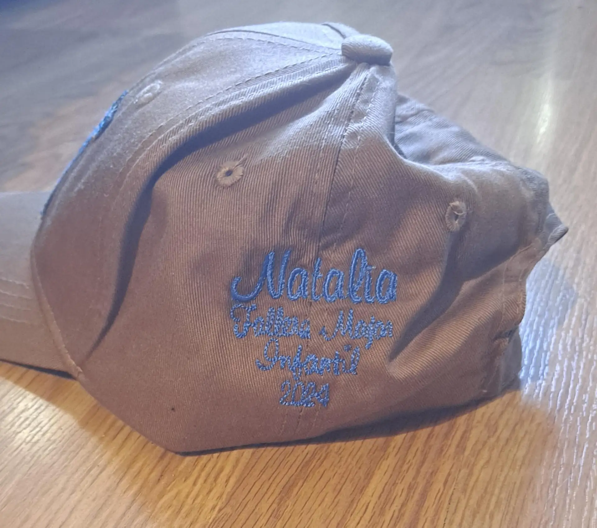 Gorra bordada personalizada - Imagen 6